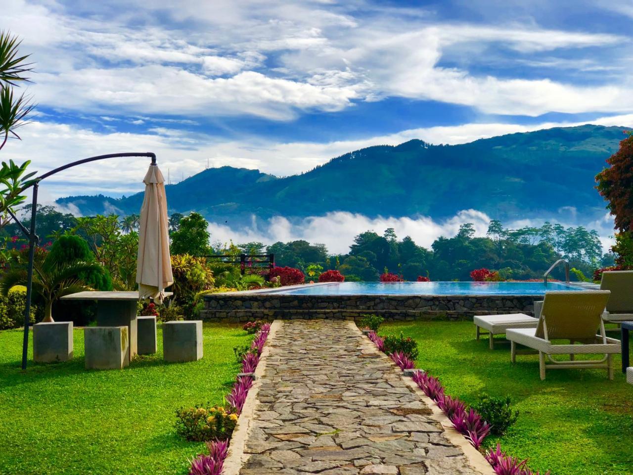 Elegant Hotel Kandy Luaran gambar